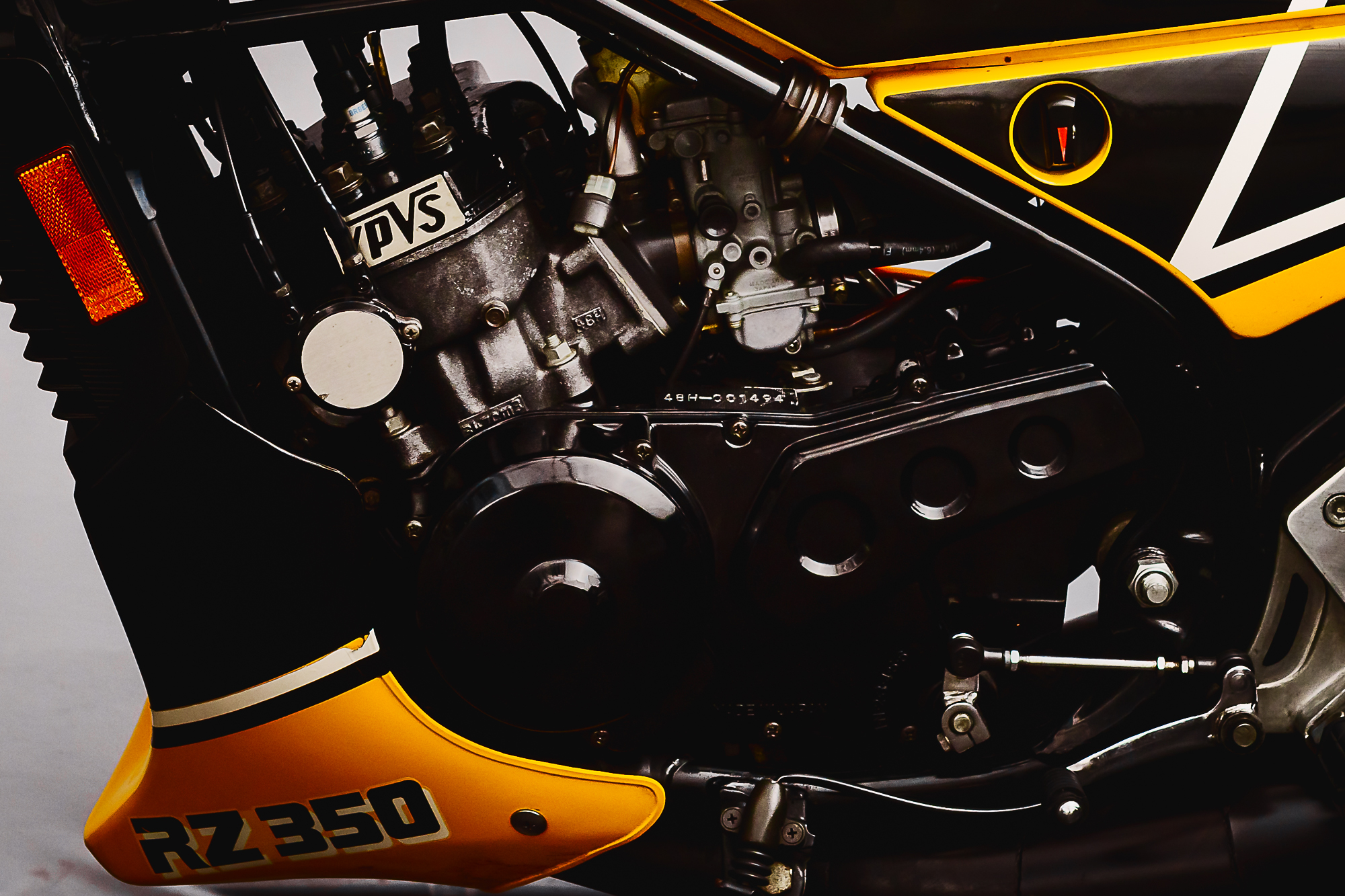 05 YAMAHA RZ350 1984_JUAN