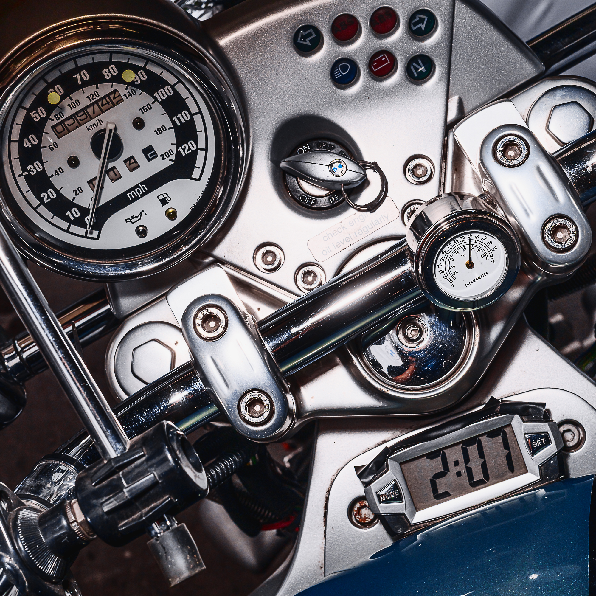 07 BMW R1200C 1981_HECTOROVICH