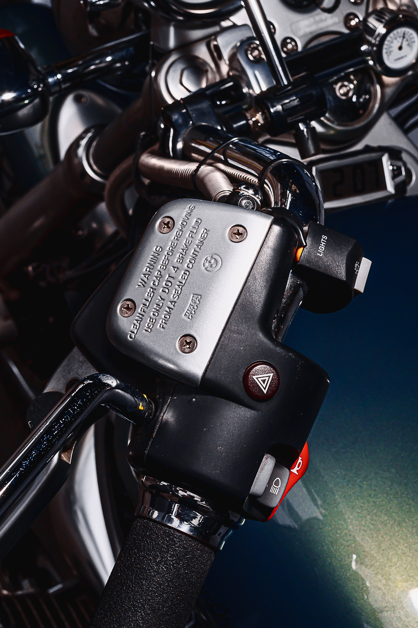 09 BMW R1200C 1981_HECTOROVICH