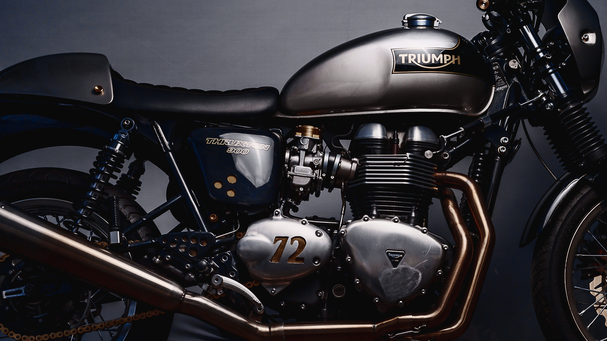 03 TRIUMPH THRUXTONE 2020_robga