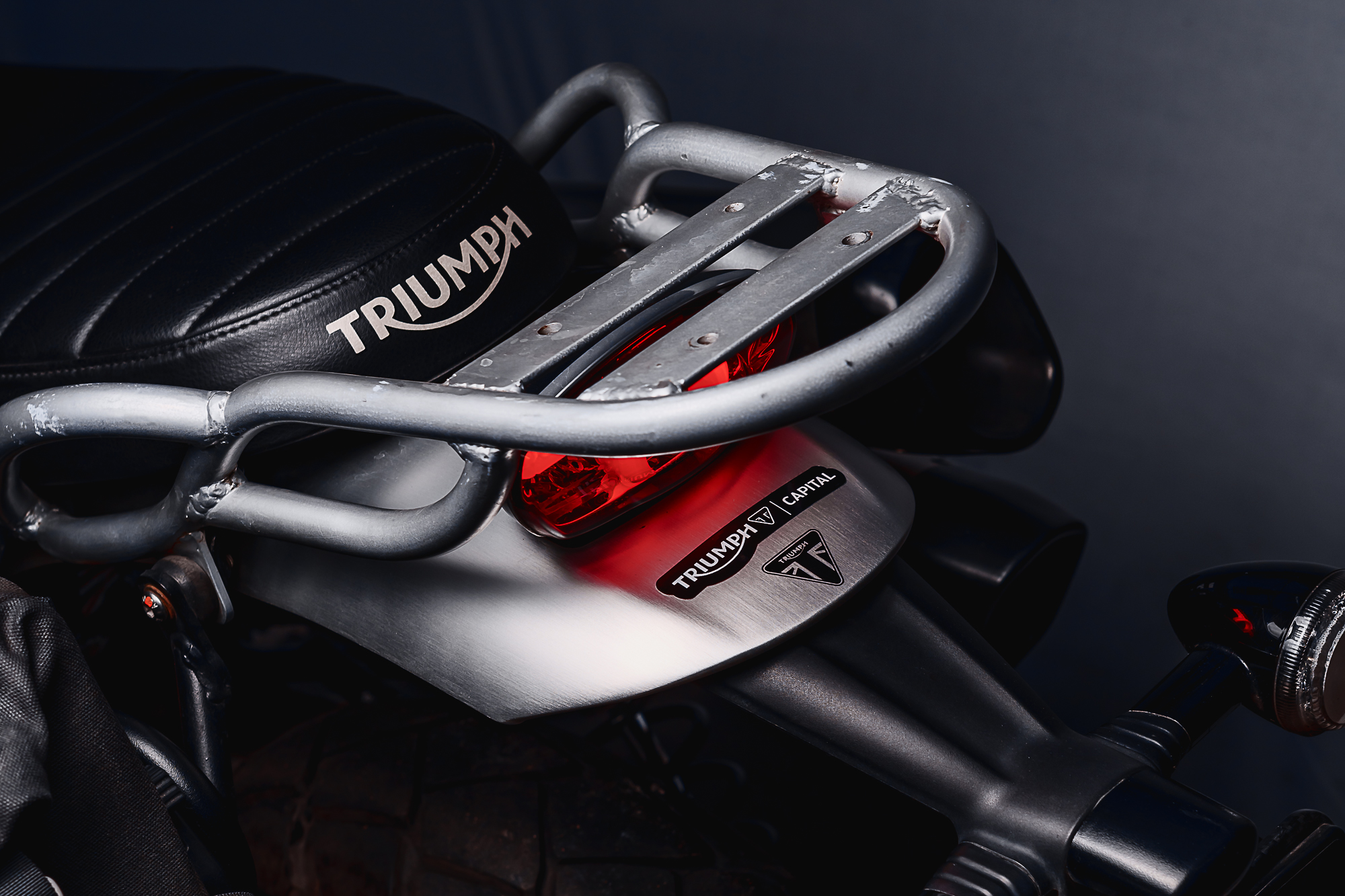 04 TRIUMPH THRUXTONE 2020_robga